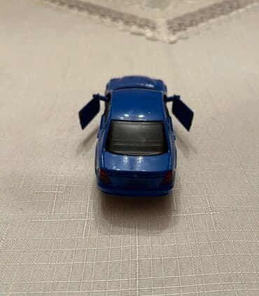 predo 6 nomre: Mersedenz Benz Panaram satılır.Təzədir.Dəmirdir.Ağ,qara,göy rəngi var — 4