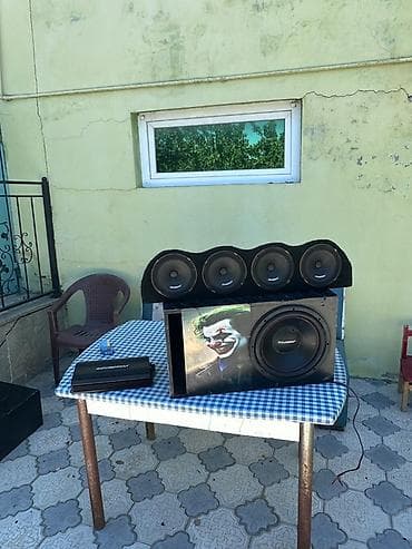 Avtomobil üçün akustik dəst Təcili satilirr!!! 4 dene soundmax podyum