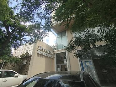 4 otaqlı, Yeni tikili, 185 kv. m — 2
