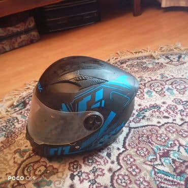 7 yerlik avtomobillər: - Rəng: mat qara üzərində mavi qrafika - Korpus: aerodinamik, tam üzlü — 4