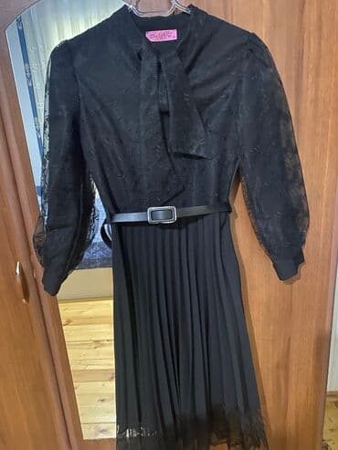 hazır hicablar: İtaliya brendinə məxsus ziyafət geyimi.2dəfə geyinilib.Heç bir — 3