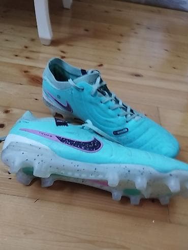 Butslar: Butslar Nike, Ölçü: 42, İşlənmiş — 1