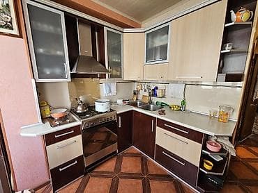 Mətbəx mebeli satılır 300₼. ölçü 4m. Üzərində qaz moyka verilir. Ünvan