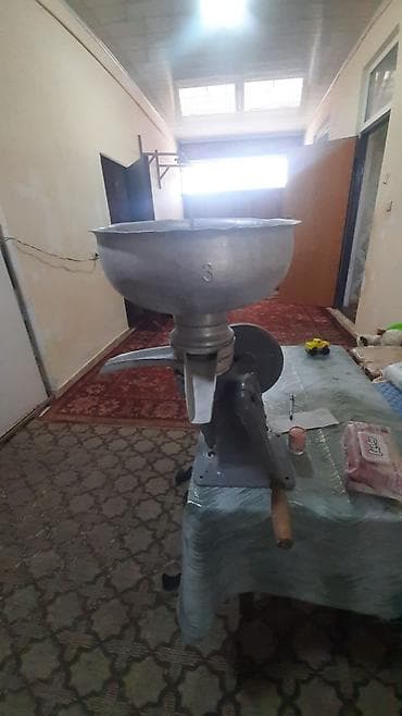 pendir qizardan: Süd ayıran əl qolu ilə işləyən krema ayrıcısı - Təyinat: İnek, keçi — 1