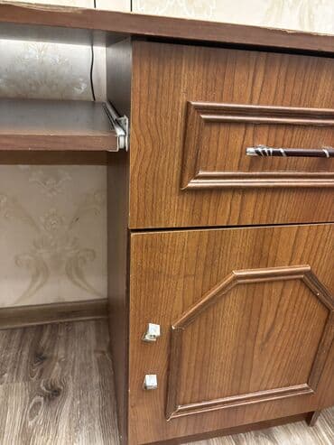 işlənmiş oturacaqlar: Masalar — 4