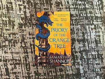 The Priory of the Orange Tree Tamamilə yeni və istifadə olunmamış — 1