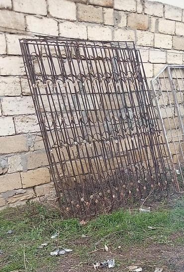 Metall pəncərə barmaqlığı - Material: qalın metaldan qaynaqla