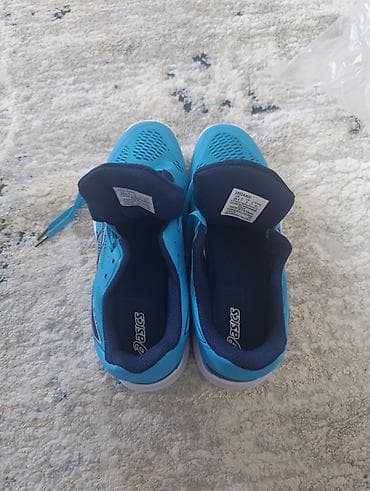asics: ASICS kişi idman ayaqqabısı - Model kodu: 1051A065 - Ölçü: US 8 / EU — 2