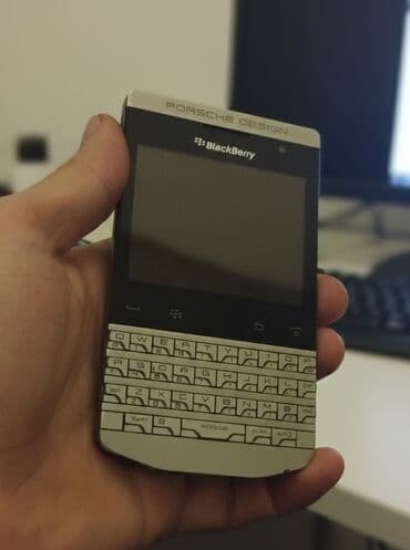 blackberry passport silver: Blackberry Porsche Design P9981, rəng - Gümüşü, Düyməli — 1