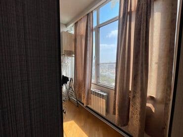 8 noyabr metrosunun çixisinda 17 mertebeli binanın 14-cü mərtəbəsində — 7