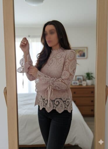 Zərif krujeva bluz - Rəng: pudra/solğun çəhrayı - Parça: sıx naxışlı lalafo.az -da Zərif krujeva bluz - Rəng: pudra/solğun çəhrayı - Parça: sıx naxışlı
