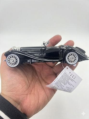 kabri: Kolleksiya üçün klassik retro kabriolet model maşın - Material: metal — 3