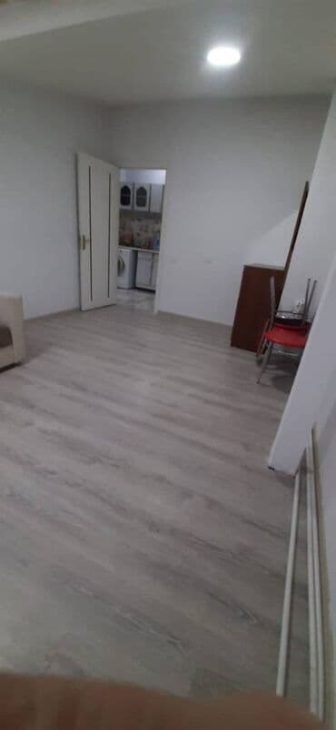 ismayil hidayetzade kucesi 130: İnşaatçılar metrosunun yaxınlığında,10 mertebeli binanın 10-cu — 2