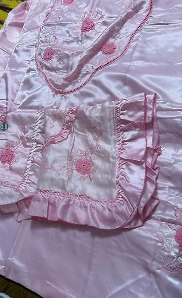 гобеленовые наволочки на подушки: Pudra çəhrayısı rəngdə zərif yataq dəsti - Material: atlas parça — 2