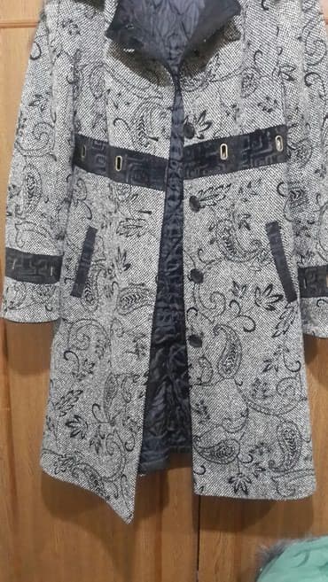 qadınlar üçün təbii dublyonkalar: Palto yeni kimidi yaxsi veziyyetdedi. hec bir problemi yoxdu.az — 2