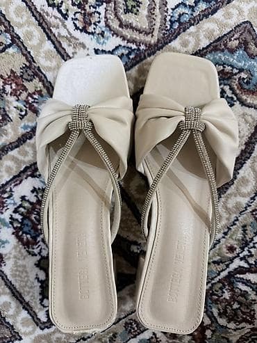 Bottega Veneta stili ilə zərif qadın sandaleti - Rəng: krem/bej - — 2