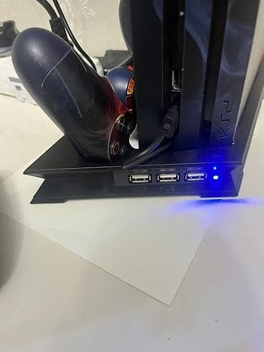 PS5 (Sony PlayStation 5): Playsation 4pro 1TB HEN 9.00 Proşifkalı model içərisində hal-hazırda — 3