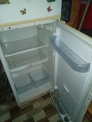 Elektronika: - Aşağıda əsas soyutma kamerası: 2 ədəd şüşə rəf, meyvə-tərəvəz üçün 2 — 4