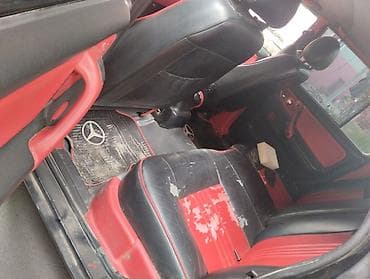 opel tigra 2005: GAZ Volga 3110, qara rəng, sedan kuzov. Xüsusiyyətlər: - Klassik xrom — 8