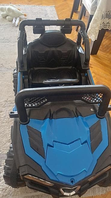 masin kreslosu: Uşaq üçün elektrikli off-road maşın - Rəng: mavi/qara - Korpus — 2