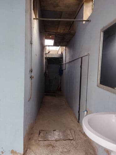 en son qoyulan ev elanlari: Bakıxanov qəs. 3 otaqlı, 240 kv. m, Kredit yoxdur, Təmirsiz — 3