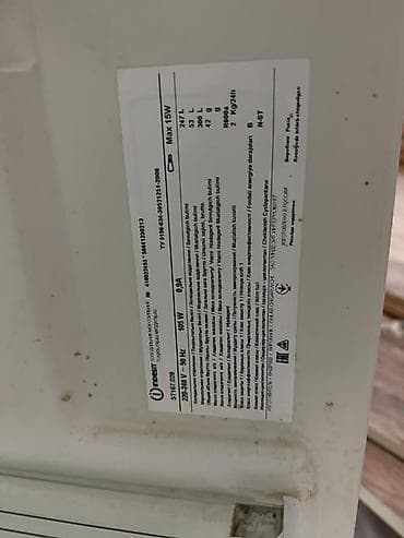 indesit soyuducu satilir: 2 qapılı Indesit Soyuducu Satılır, rəng - Ağ — 4