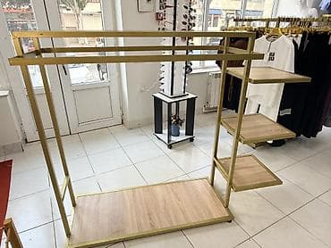 Butik üçün geyim asılqanı və vitrini kombinə edən stend - Material