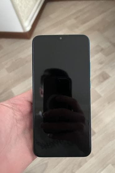 64gb/4gb Ustada olmayıb, ekranında cızıq falan yoxdu, problemi