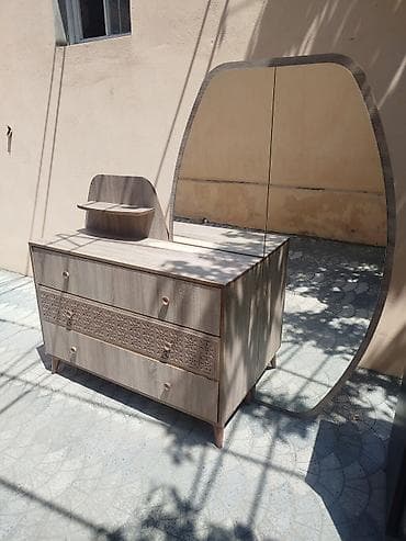 guzgu tek: İşlənmiş, Güzgülü — 1