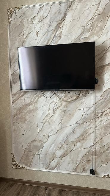 video reqstrator: Samsung televizor 102 ekran smart deyil sadedir 100 azn tecili — 1