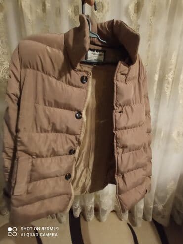 uzun balonka modelleri: Qadın puffer gödəkçə - Rəng: açıq qəhvəyi/bej - Model: qısa, yüngül — 2