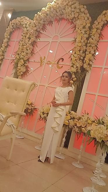 Zərif ziyafət geyimləri dəsti. - Qara şifon üstlükli midi don: şəffaf — 2