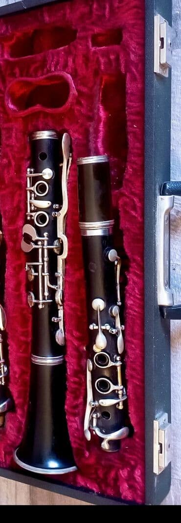 Klarnet ağac b olub A ya yığılıb çox rahat alətdi