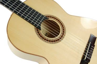 gitar klasik: Admira klassik gitara
model: flamenco — 1