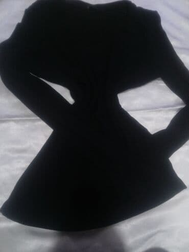 qadınlar üçün qara leqqinslər: Qara uzunqol qadın bluzası - Rəng: qara - Model: uzunqol, bədənə — 4