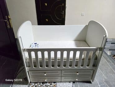 ağac əkən: Oğlan və qız üçün, Yeni, Dördbucaq, Beşik, Dəstsiz, Matras ilə, Yellənmə mexanizm ilə — 2