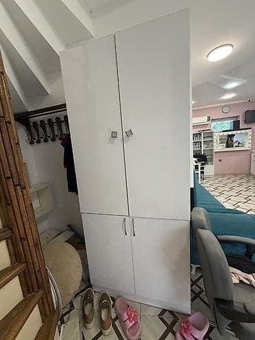 serf qapi: Ağ rəngli, dördkapılı şkaf - Material: laminat/MDFlam səth, hamar və — 1