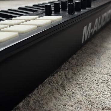 Musiqi alətləri: Midi-klaviatura, M-Audio, İşlənmiş — 3