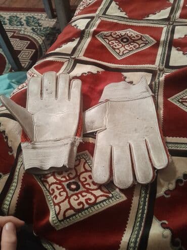 Dəbilqələr: ADİSAS ƏLCƏYİ — 2