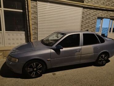 opel zafira 2000: Opel Vectra: 1.8 l | 1997 il Sedan — 1