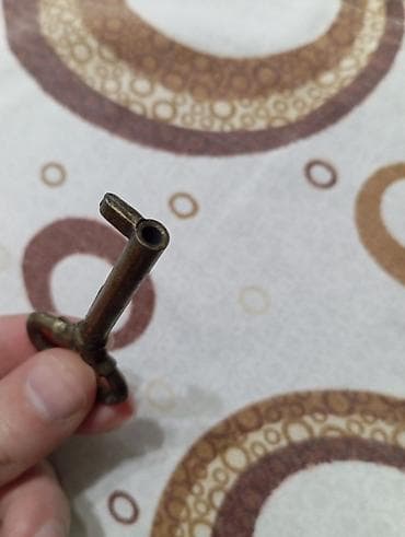 kohnə alətlər: Məhsul: Antik tərzli borulu mexaniki açar Təsvir: - Material — 4