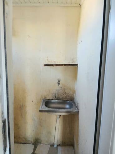 снять дом на сутки: 1 otaqlı kiçik evdi.Ev 2 və ya tək nəfər üçün uyğundur.Pəncərəsi və — 6