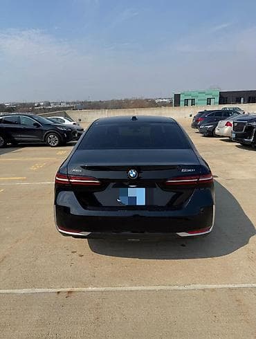 bmw e 80: BMW 5 series: 2 l | 2023 il Sedan — 6