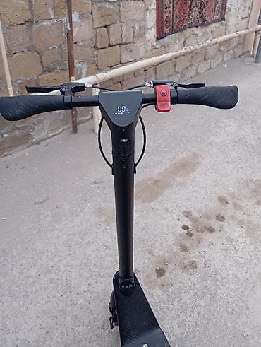 İncəsənət və kolleksiyalar: İşlənmiş Elektrik samokat 10", 351 - 500 Vt, > 45 km/s, Ünvandan götürmə — 2