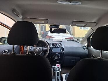 prada naocare: Nissan Note e-POWER, narıncı rəngli, şəhər üçün ideal hibrid (benzin — 10