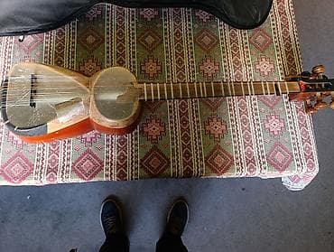 Qarmonlar: Tar – muğam və xalq musiqisi üçün klassik simli alət - Komplekt: tar — 4