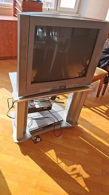 j6 ekranı: Televizor Supra 32" — 3