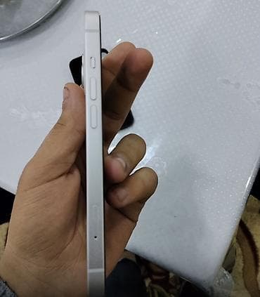iphone 11 neçə manatdır: IPhone 14, 128 GB, Ağ, Face ID, Simsiz şarj — 4