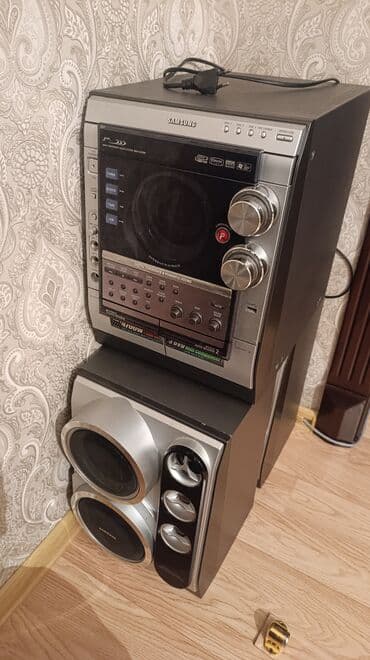 Минидиск-плееры: 4700watt 1merkez, iki dinamik. disk yerinden bawqa her weyi iwlekdi — 2