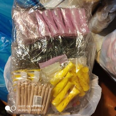 nişan xoncaları bəzədilməsi: Salon bağlandığı üçün bəzi saç aksesuarları, gəlin taçları, zavivka — 3